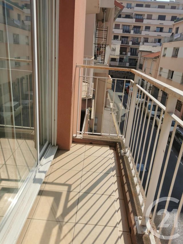 Appartement F2 à louer LE CANNET