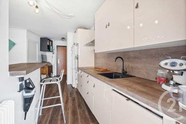 Afficher la photo en grand Appartement F2 à vendre - 2 pièces - 45,04 m2 - Nice - 06 - PROVENCE-ALPES-COTE-D-AZUR