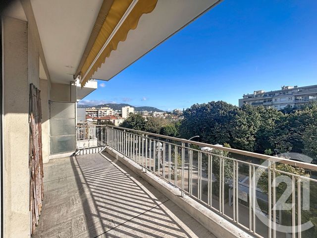 Afficher la photo en grand Appartement F2 à vendre - 2 pièces - 54,12 m2 - Nice - 06 - PROVENCE-ALPES-COTE-D-AZUR