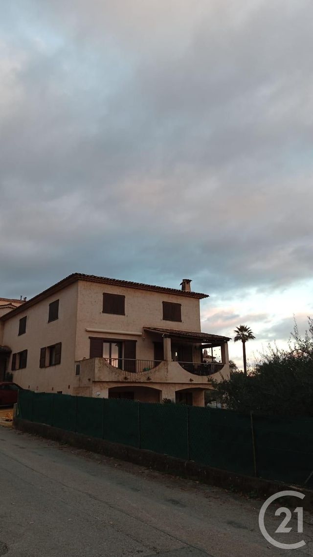 Appartement F5 à louer LA COLLE SUR LOUP