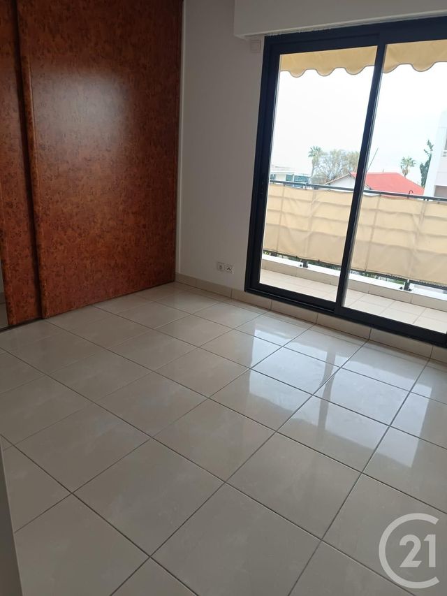 Appartement F4 à louer - 4 pièces - 123,55 m2 - Villeneuve Loubet - 06 - PROVENCE-ALPES-COTE-D-AZUR