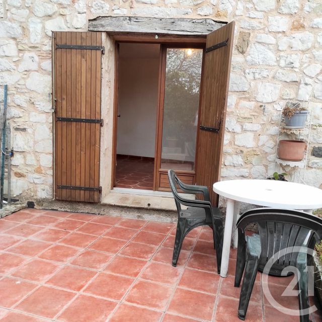 Appartement F2 à louer - 2 pièces - 31,11 m2 - Roquefort Les Pins - 06 - PROVENCE-ALPES-COTE-D-AZUR