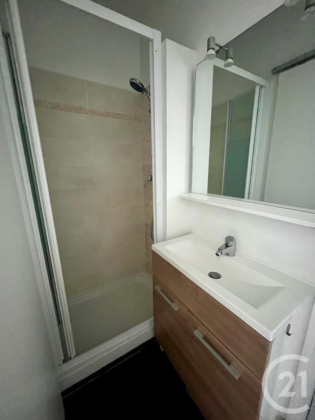 Appartement F2 à louer - 2 pièces - 31,28 m2 - Nice - 06 - PROVENCE-ALPES-COTE-D-AZUR