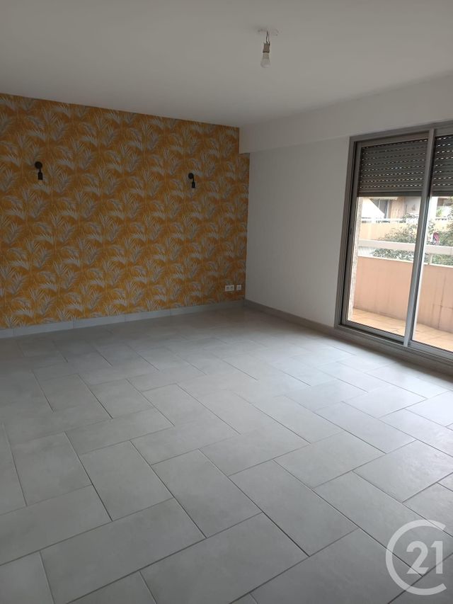 Appartement F2 à louer - 2 pièces - 44,35 m2 - Nice - 06 - PROVENCE-ALPES-COTE-D-AZUR