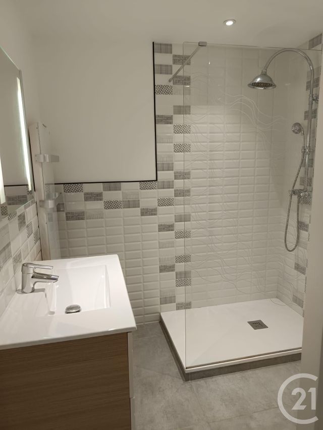 Appartement F2 à louer - 2 pièces - 44,35 m2 - Nice - 06 - PROVENCE-ALPES-COTE-D-AZUR