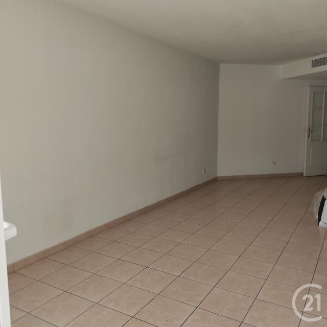 Appartement F2 &agrave; louer - 2 pi&egrave;ces - 43,55 m2 - Nice - 06 - PROVENCE-ALPES-COTE-D-AZUR