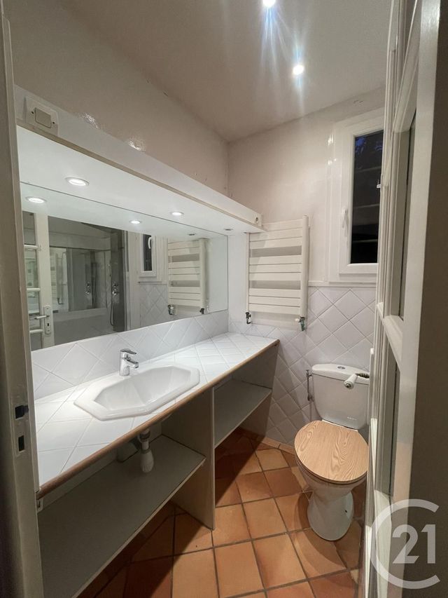 Maison &agrave; louer - 3 pi&egrave;ces - 43,56 m2 - Nice - 06 - PROVENCE-ALPES-COTE-D-AZUR