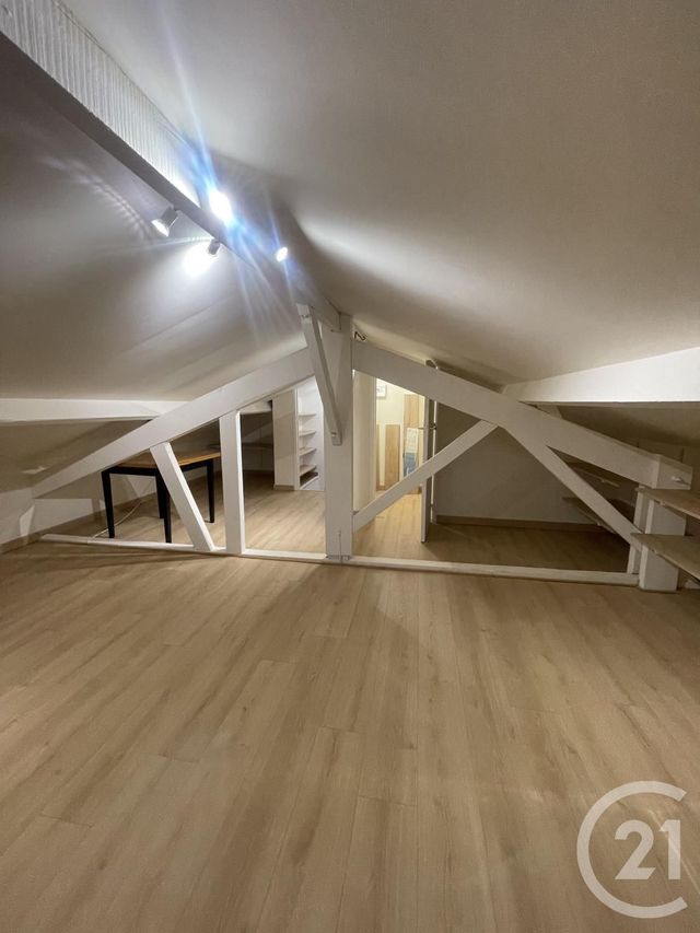 Maison &agrave; louer - 3 pi&egrave;ces - 43,56 m2 - Nice - 06 - PROVENCE-ALPES-COTE-D-AZUR