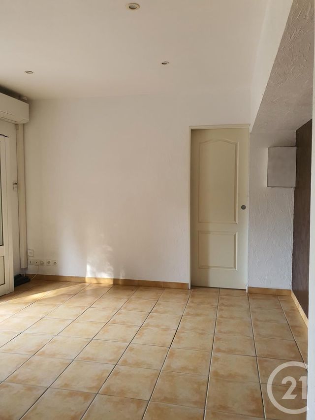 Appartement F2 &agrave; louer - 2 pi&egrave;ces - 30,83 m2 - Nice - 06 - PROVENCE-ALPES-COTE-D-AZUR