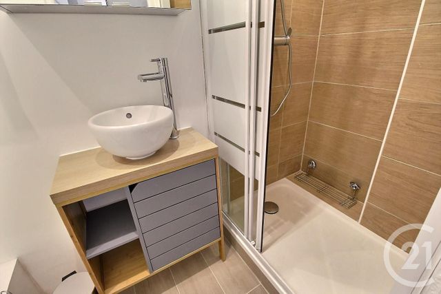 Appartement F2 &agrave; louer - 2 pi&egrave;ces - 36,86 m2 - Nice - 06 - PROVENCE-ALPES-COTE-D-AZUR