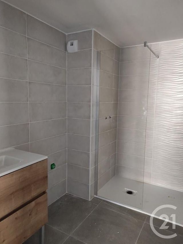 Appartement F2 &agrave; louer - 2 pi&egrave;ces - 41,63 m2 - Mougins - 06 - PROVENCE-ALPES-COTE-D-AZUR