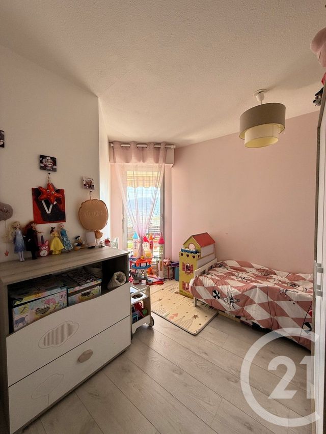 Afficher la photo en grand Appartement F4 à vendre - 4 pièces - 81,90 m2 - Nice - 06 - PROVENCE-ALPES-COTE-D-AZUR