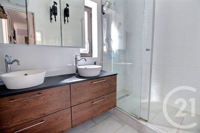 Appartement F3 à vendre - 3 pièces - 69,51 m2 - Nice - 06 - PROVENCE-ALPES-COTE-D-AZUR