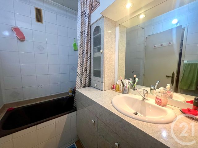 Appartement F4 à vendre - 4 pièces - 80 m2 - Nice - 06 - PROVENCE-ALPES-COTE-D-AZUR