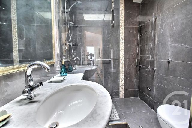 Appartement F2 à vendre - 2 pièces - 60,76 m2 - Nice - 06 - PROVENCE-ALPES-COTE-D-AZUR