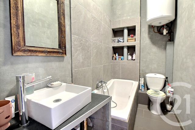 Appartement F3 à vendre - 3 pièces - 62 m2 - Nice - 06 - PROVENCE-ALPES-COTE-D-AZUR