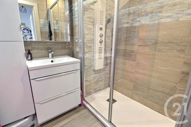 Appartement F3 à vendre - 3 pièces - 69,42 m2 - Nice - 06 - PROVENCE-ALPES-COTE-D-AZUR