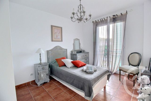 Maison à vendre - 7 pièces - 142 m2 - Roquebrune Sur Argens - 83 - PROVENCE-ALPES-COTE-D-AZUR