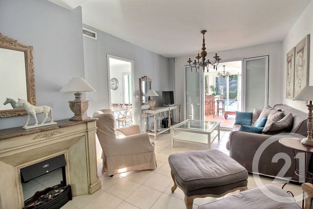 Maison à vendre - 7 pièces - 142 m2 - Roquebrune Sur Argens - 83 - PROVENCE-ALPES-COTE-D-AZUR