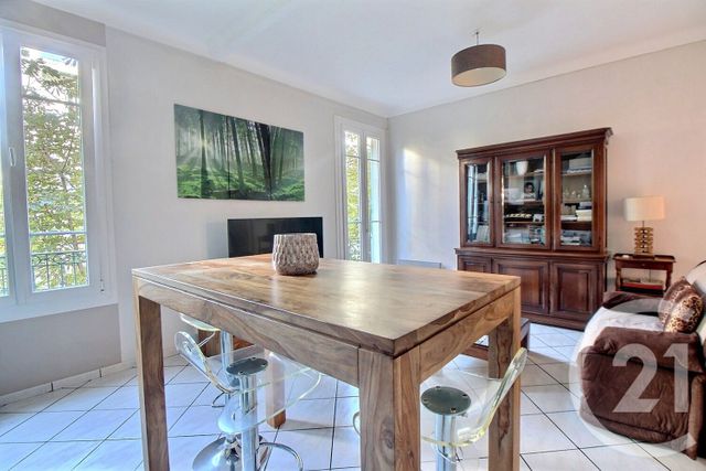 Afficher la photo en grand Appartement F3 à vendre - 3 pièces - 62 m2 - Nice - 06 - PROVENCE-ALPES-COTE-D-AZUR