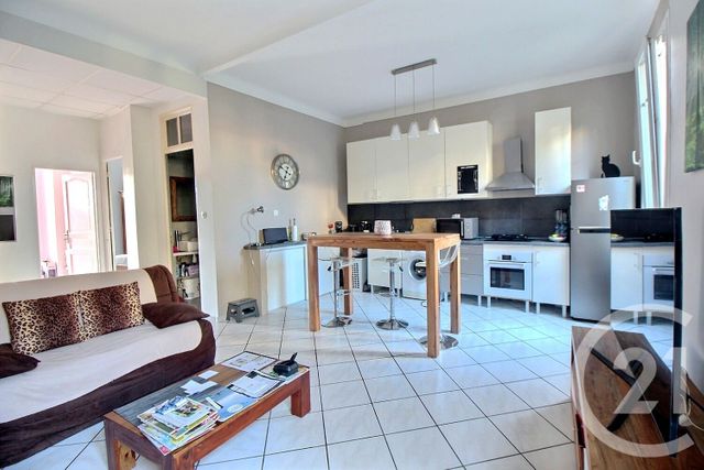 Afficher la photo en grand Appartement F3 à vendre - 3 pièces - 62 m2 - Nice - 06 - PROVENCE-ALPES-COTE-D-AZUR