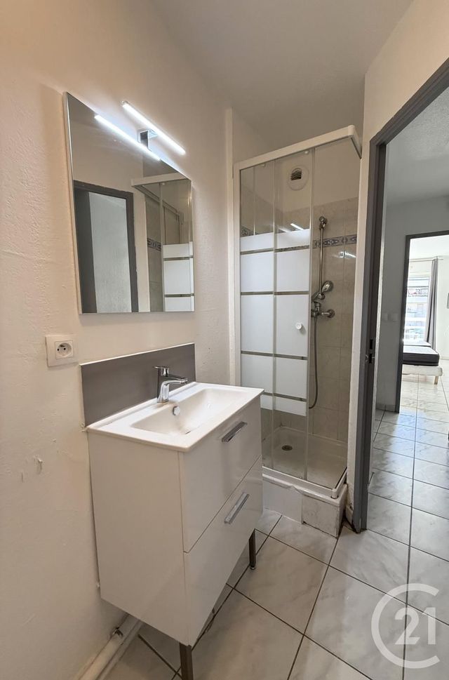 Appartement Studio &agrave; vendre - 1 pi&egrave;ce - 19,31 m2 - Cannes La Bocca - 06 - PROVENCE-ALPES-COTE-D-AZUR